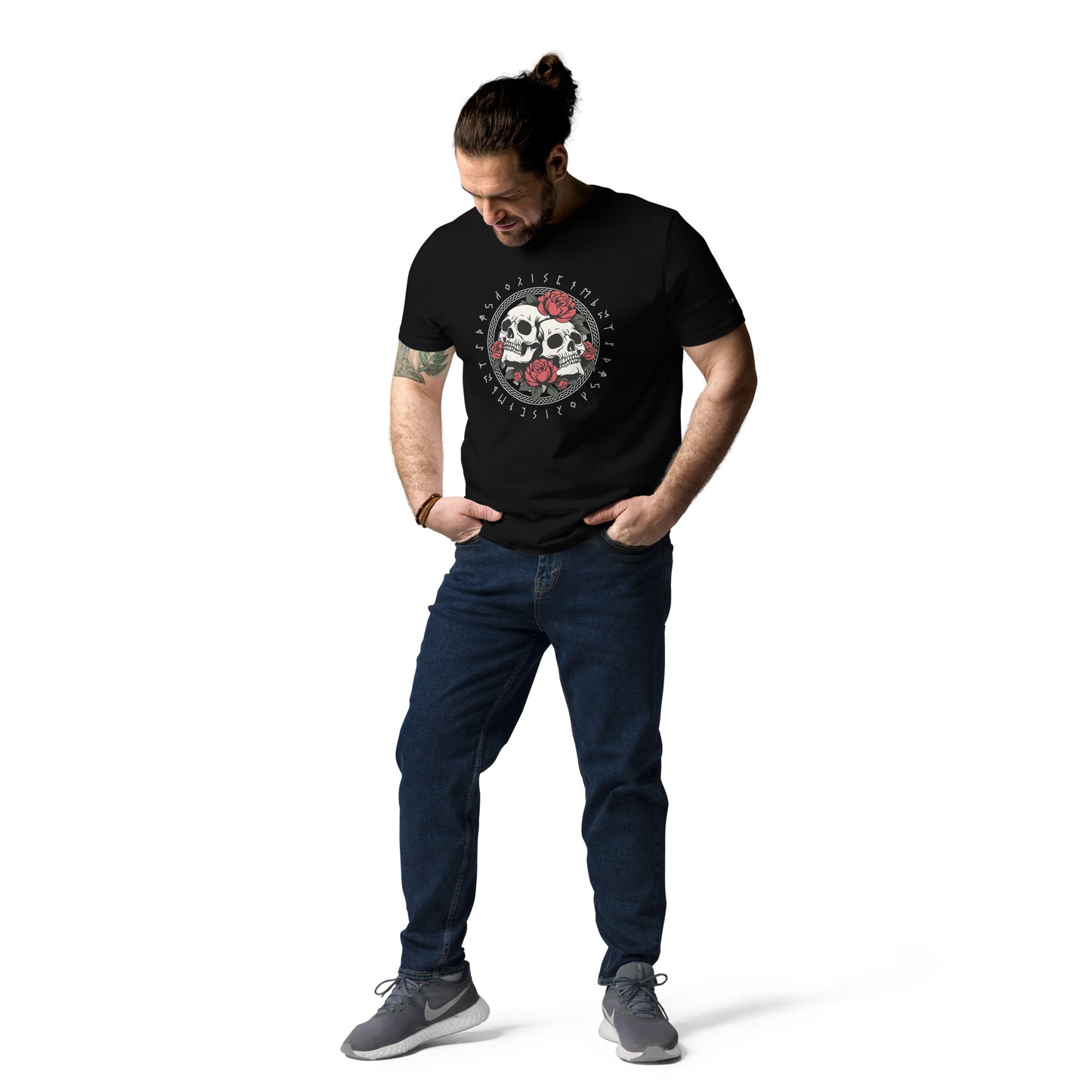 Unisex Bio T-Shirt mit Totenkopf & Rosen – Skulls & Roses Design – Nachhaltig & Vegan